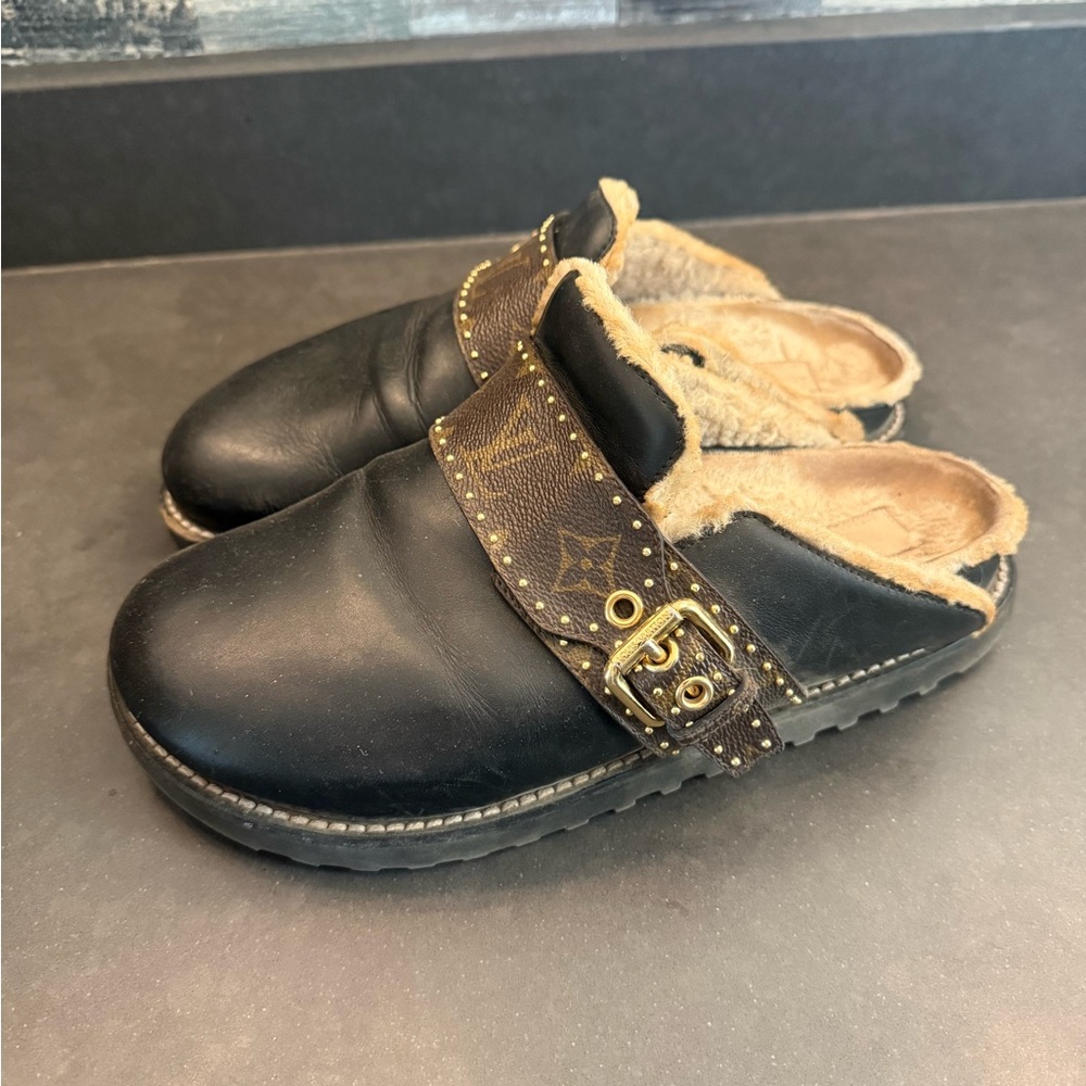 Louis Vuitton Black and Brown Mules with Fur Lining